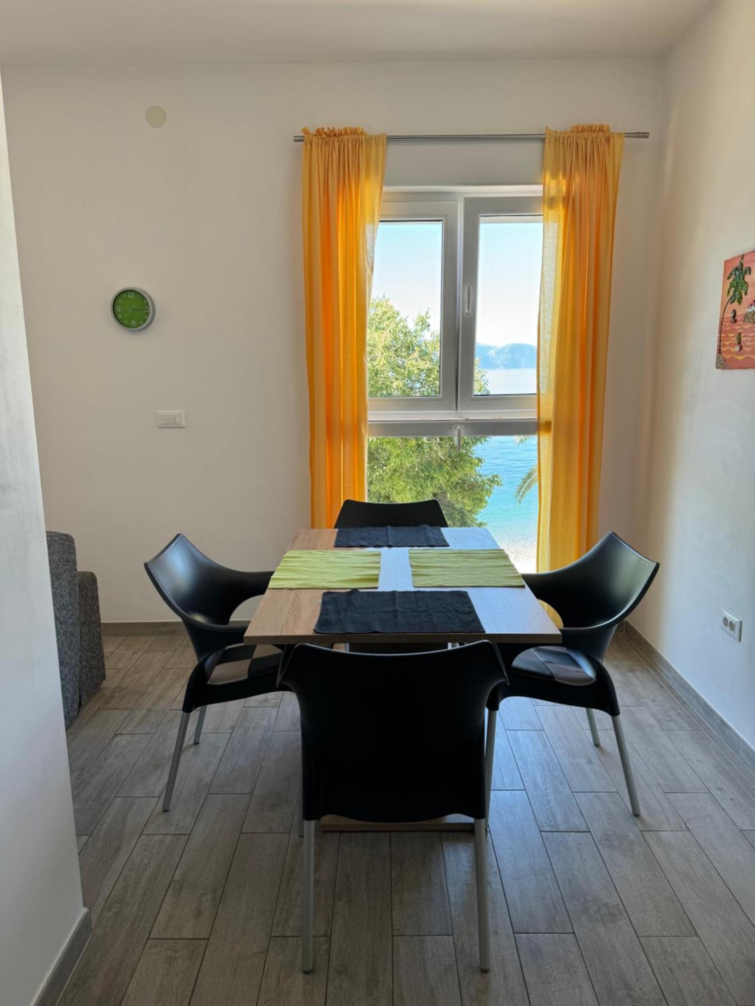 Oki Apartment Gradac  Eksteriør billede