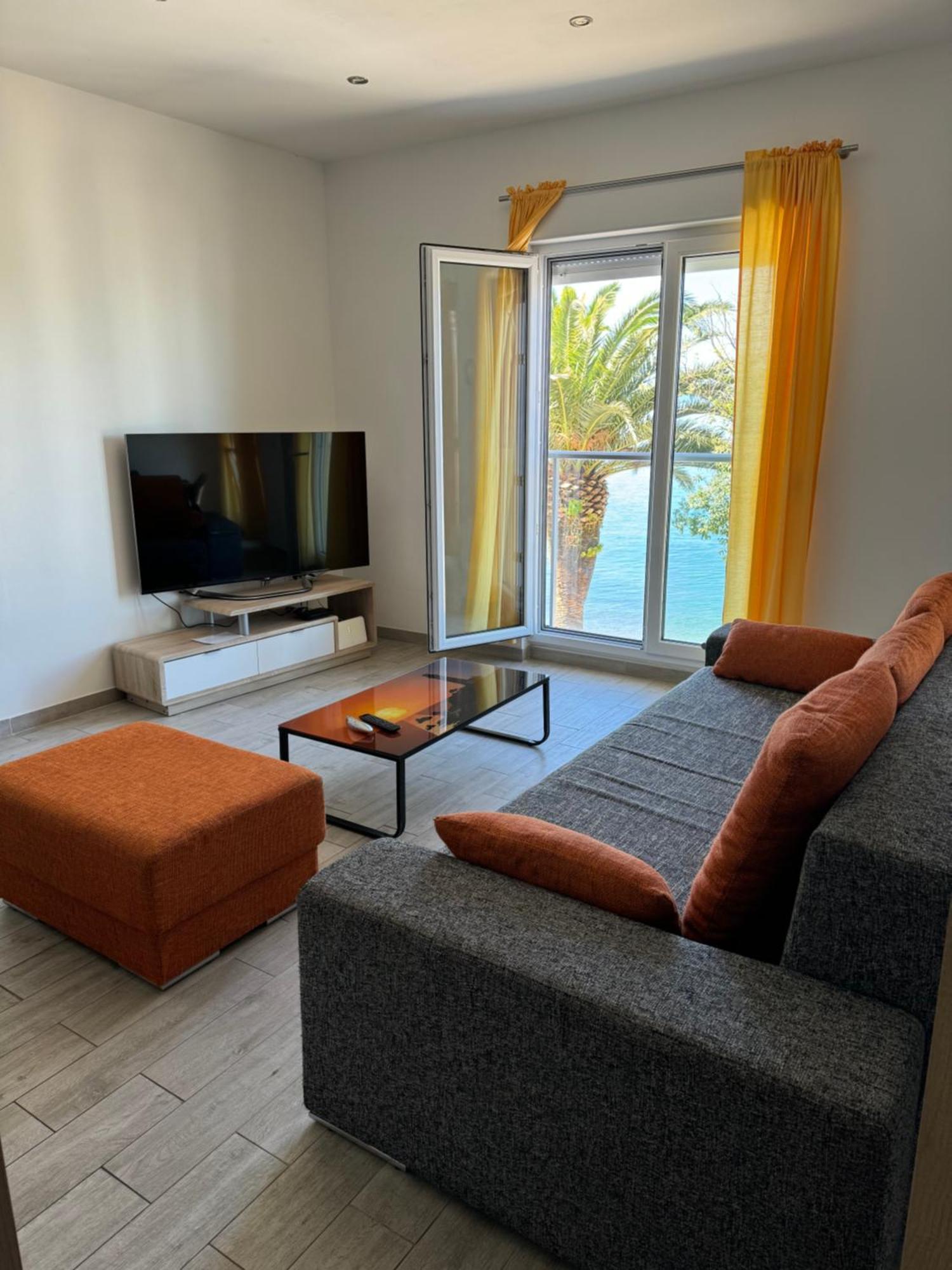 Oki Apartment Gradac  Eksteriør billede