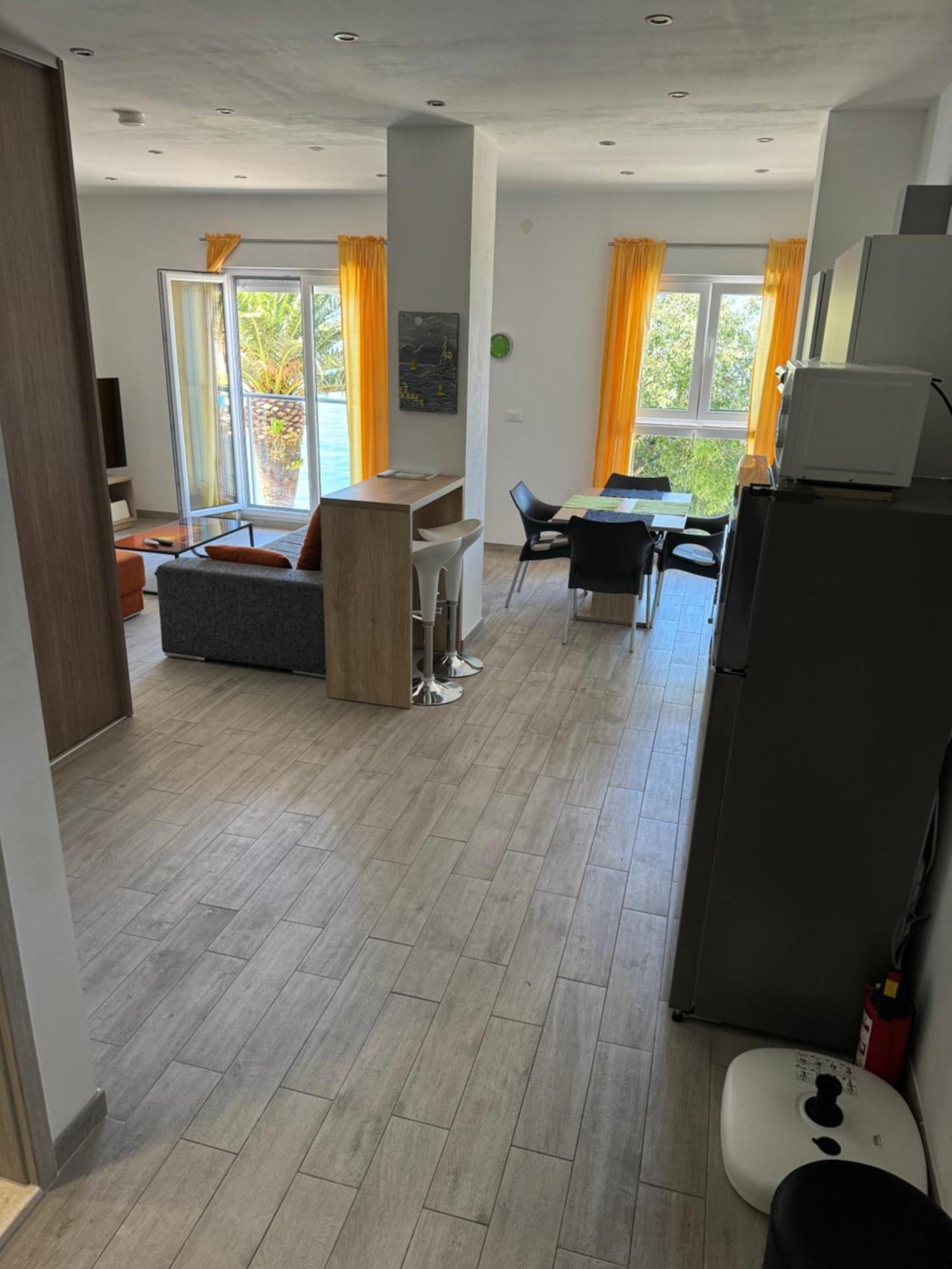 Oki Apartment Gradac  Eksteriør billede